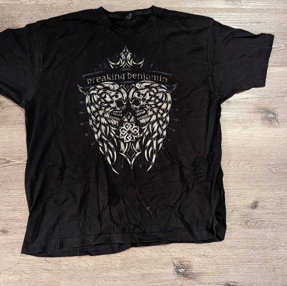 Breaking Benjamin t shirt size xl